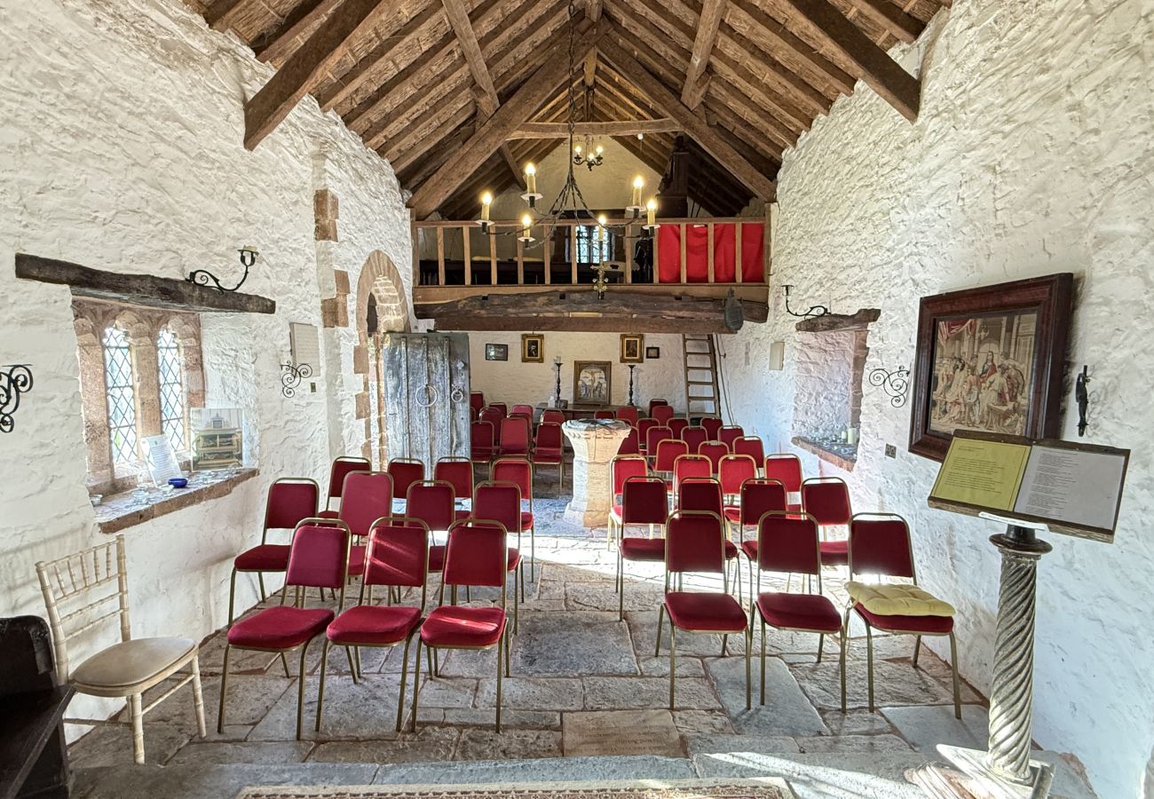 Country house in Bickleigh - Bickleigh Castle - A Majestic Devon Estate for Exclusive Gatherings