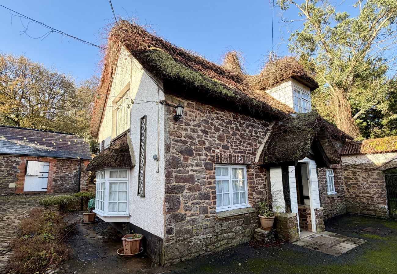 Country house in Bickleigh - Bickleigh Castle - A Majestic Devon Estate for Exclusive Gatherings