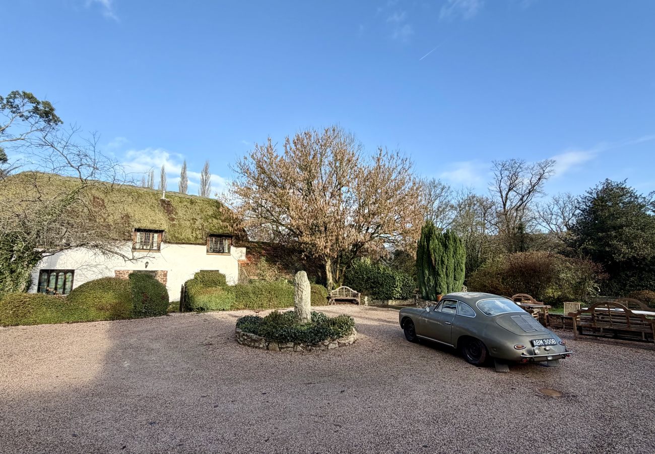 Country house in Bickleigh - Bickleigh Castle - A Majestic Devon Estate for Exclusive Gatherings