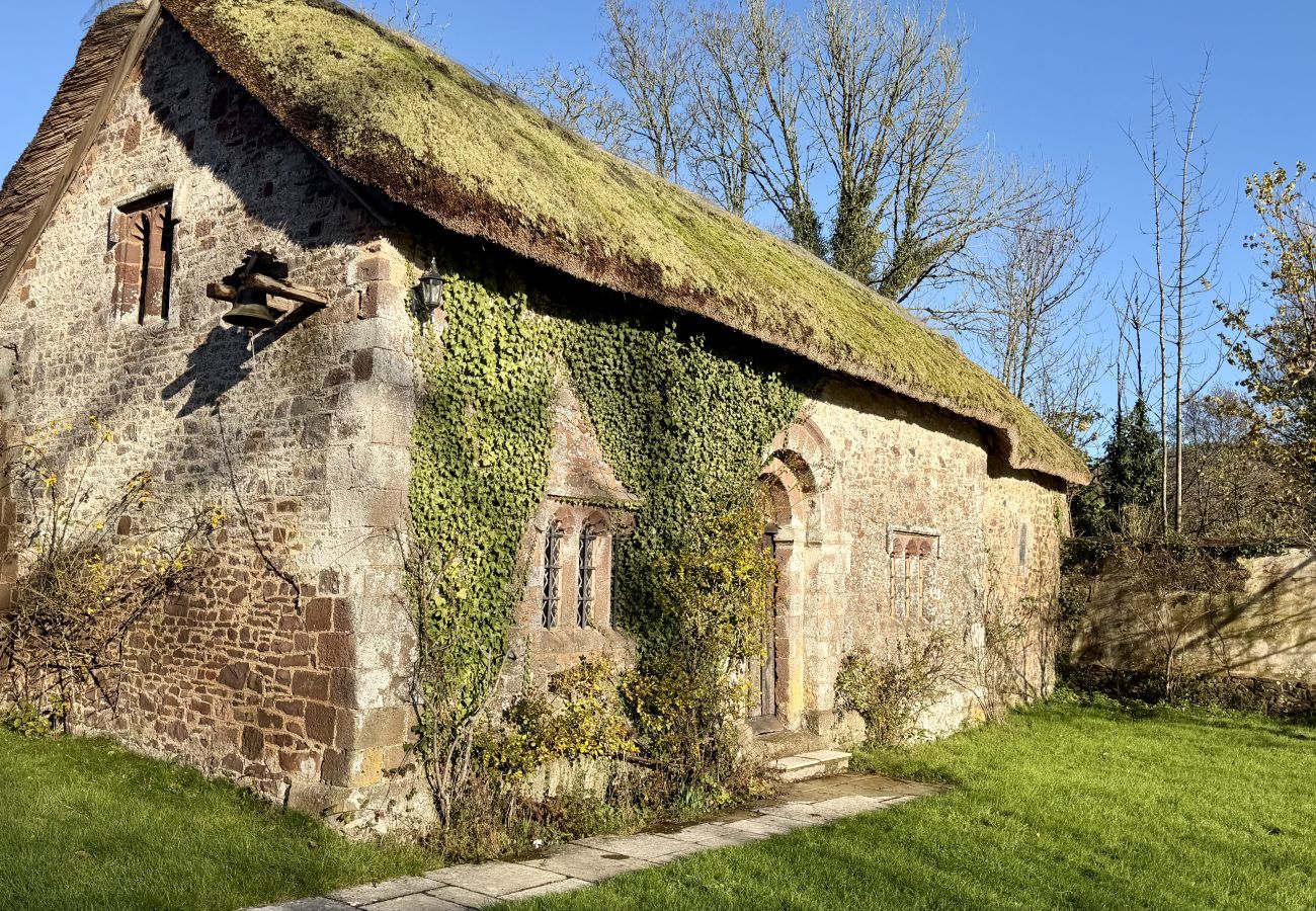Country house in Bickleigh - Bickleigh Castle - A Majestic Devon Estate for Exclusive Gatherings