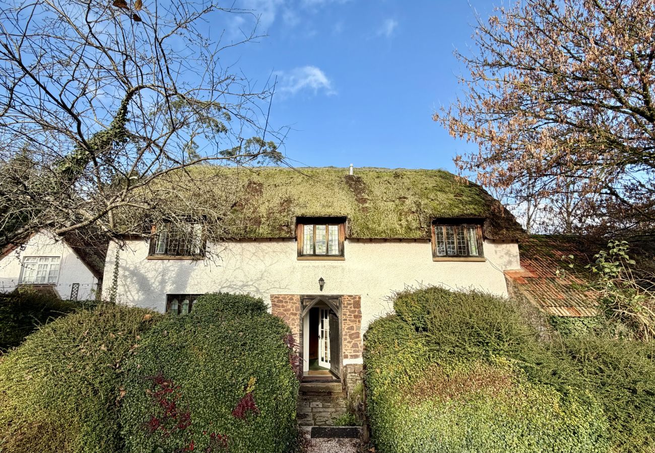 Country house in Bickleigh - Bickleigh Castle - A Majestic Devon Estate for Exclusive Gatherings