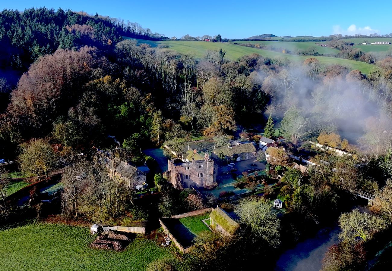 Country house in Bickleigh - Bickleigh Castle - A Majestic Devon Estate for Exclusive Gatherings