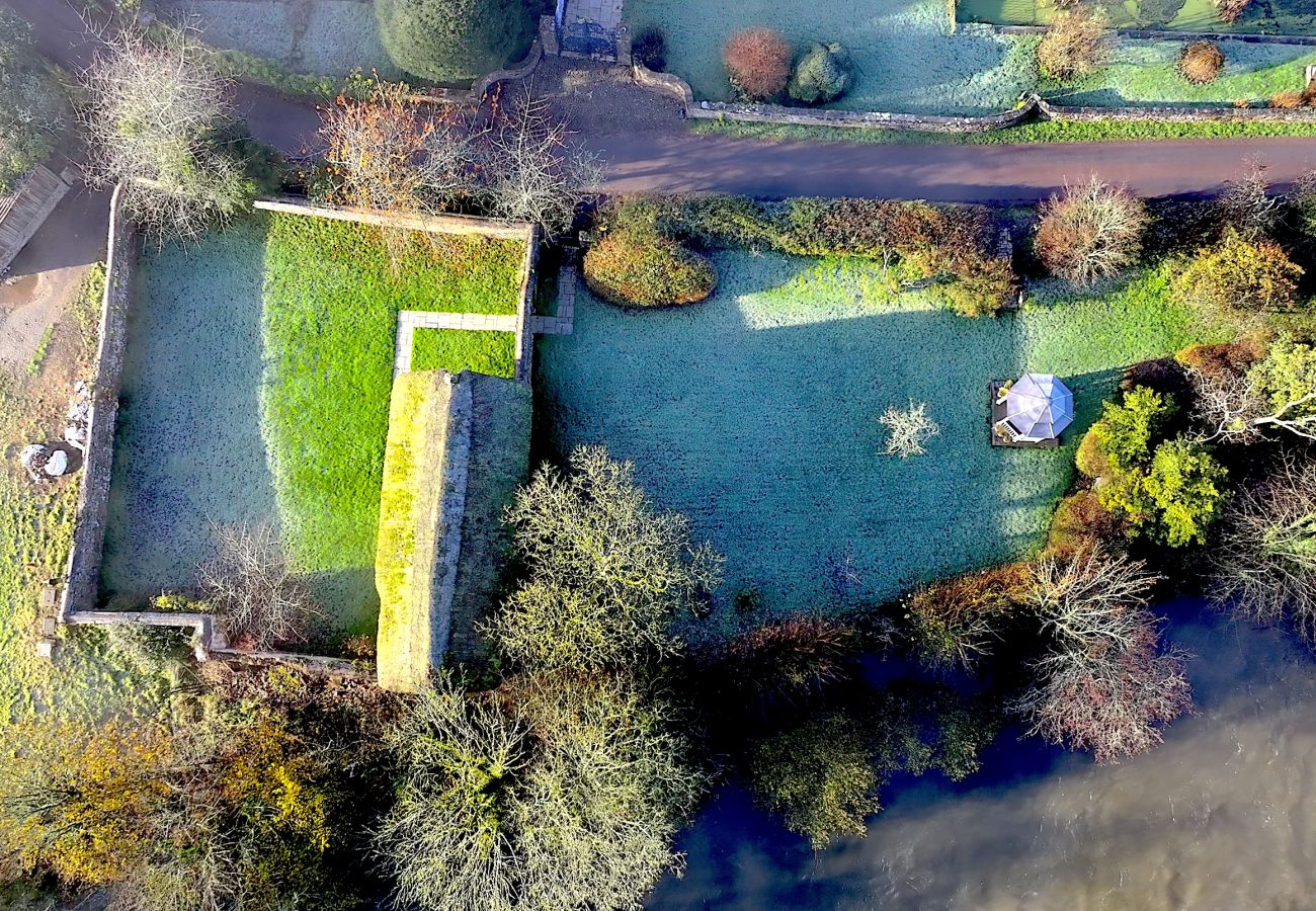 Country house in Bickleigh - Bickleigh Castle - A Majestic Devon Estate for Exclusive Gatherings