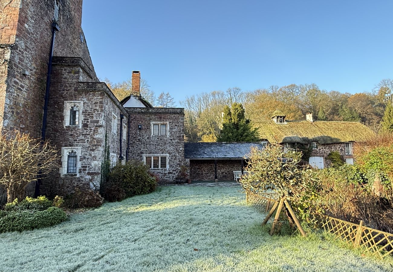 Country house in Bickleigh - Bickleigh Castle - A Majestic Devon Estate for Exclusive Gatherings