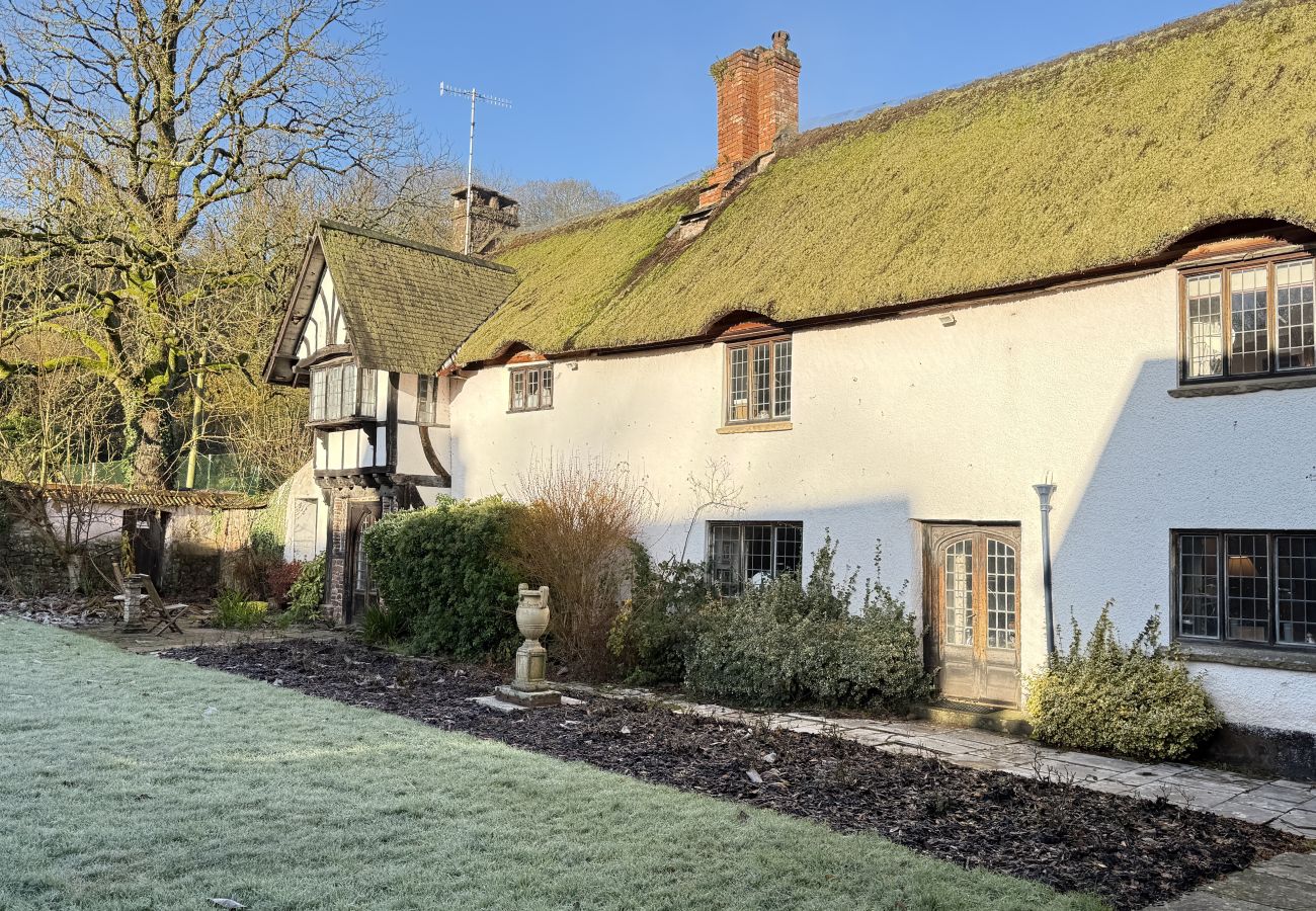 Country house in Bickleigh - Bickleigh Castle - A Majestic Devon Estate for Exclusive Gatherings