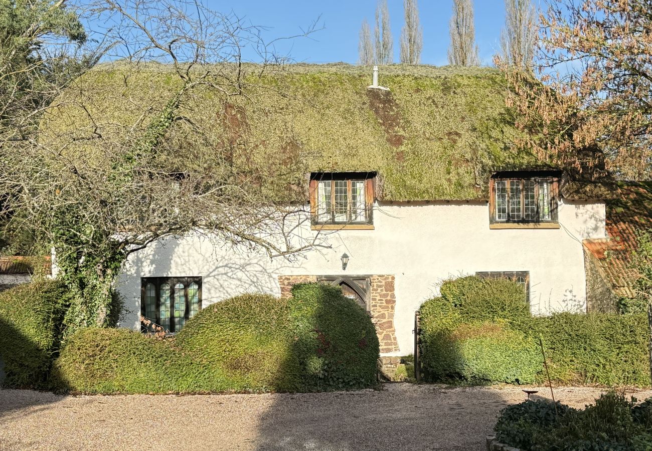 Country house in Bickleigh - Bickleigh Castle - A Majestic Devon Estate for Exclusive Gatherings