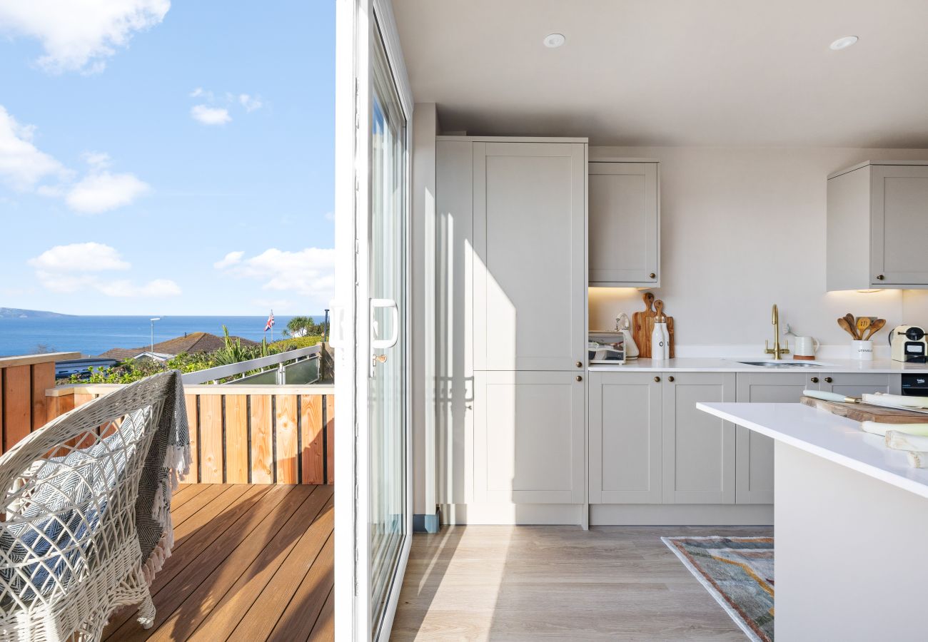 Terraced House in Brixham - The Lookout - Coastal Calm with Panoramic Sea Views