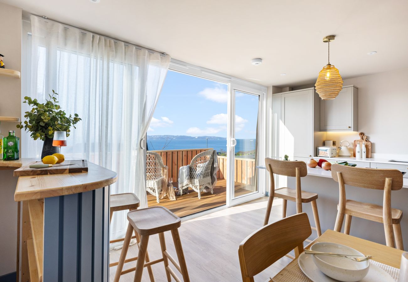 Terraced House in Brixham - The Lookout - Coastal Calm with Panoramic Sea Views