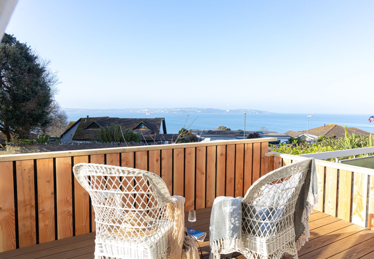 Terraced House in Brixham - The Lookout - Coastal Calm with Panoramic Sea Views