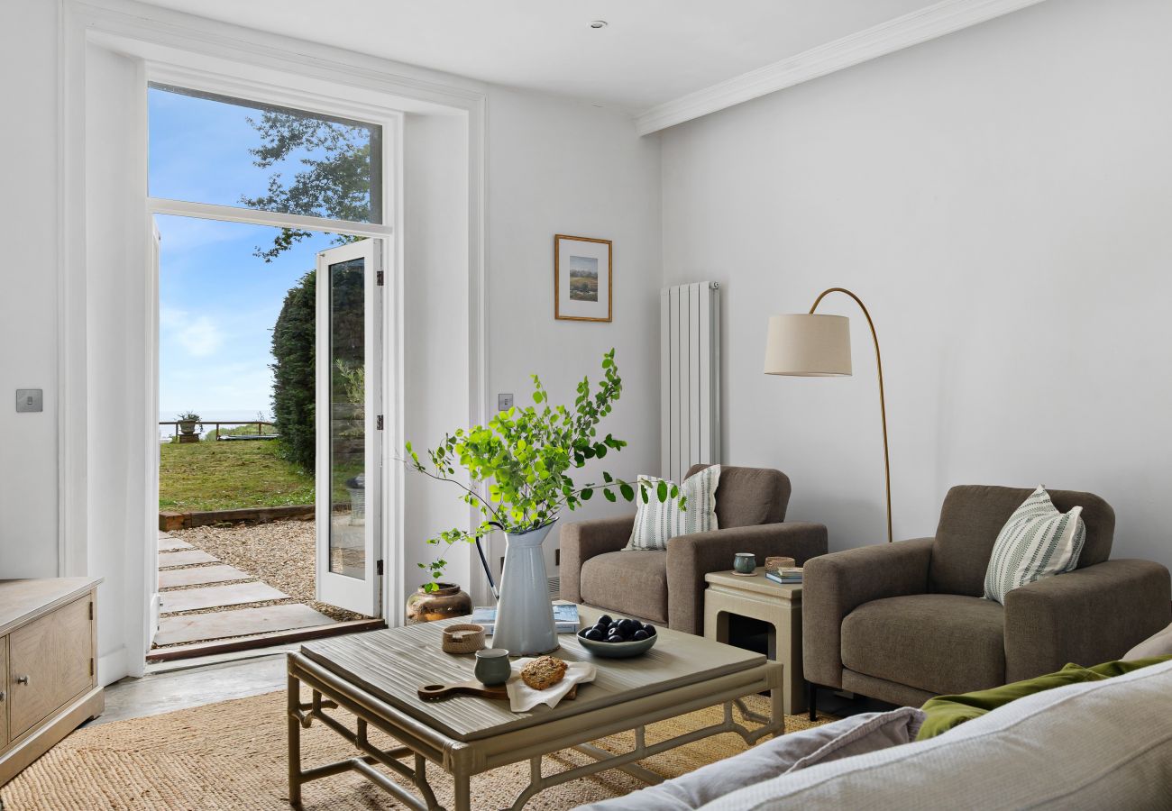 House in Torquay - Lantern House - Historic Coastal Retreat with Hot tub, Sea Views & Garden