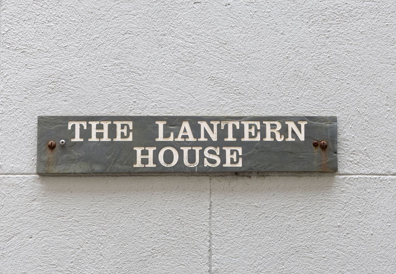 House in Torquay - Lantern House - Historic Coastal Retreat with Hot tub, Sea Views & Garden