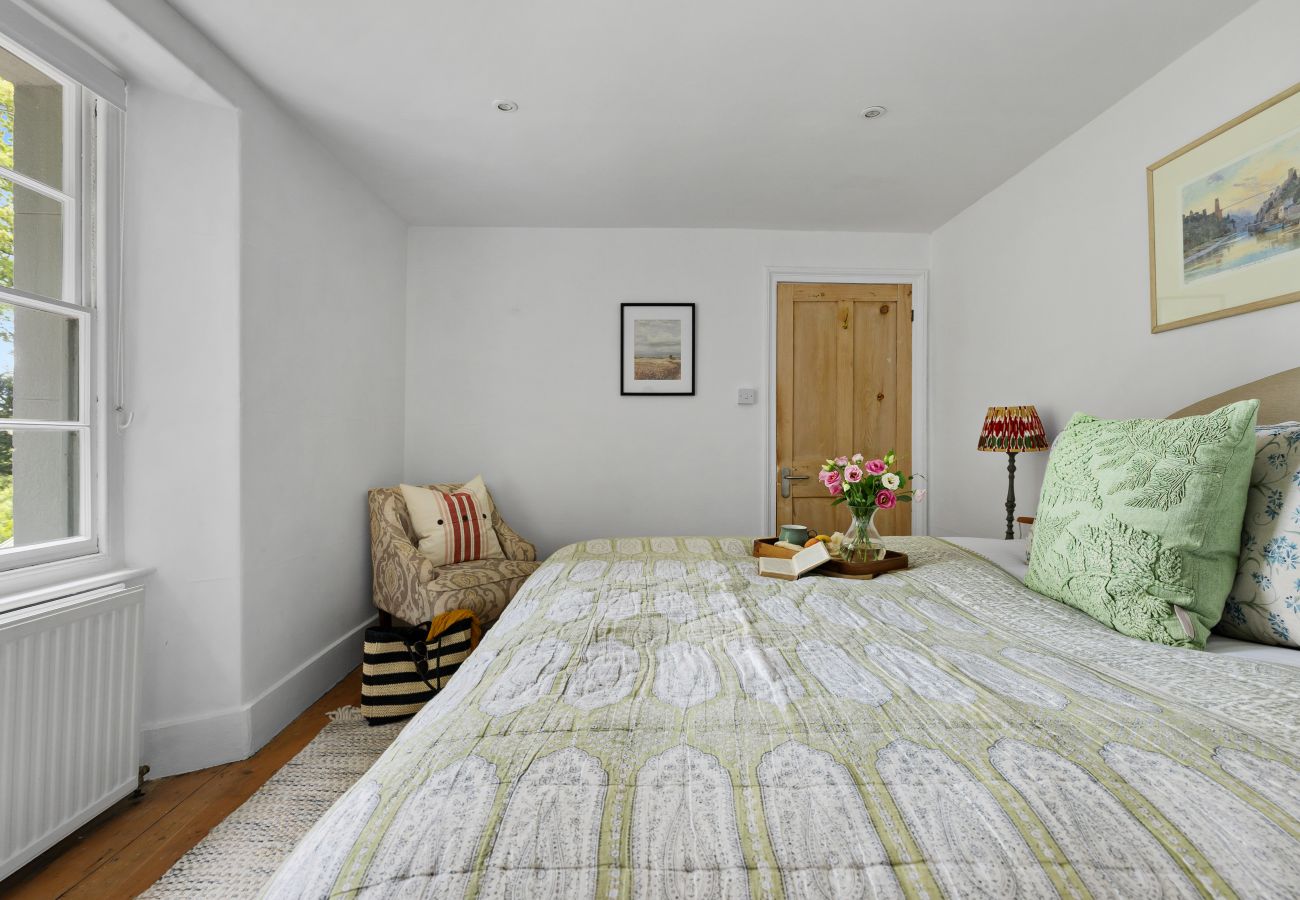 House in Torquay - Lantern House - Historic Coastal Retreat with Hot tub, Sea Views & Garden