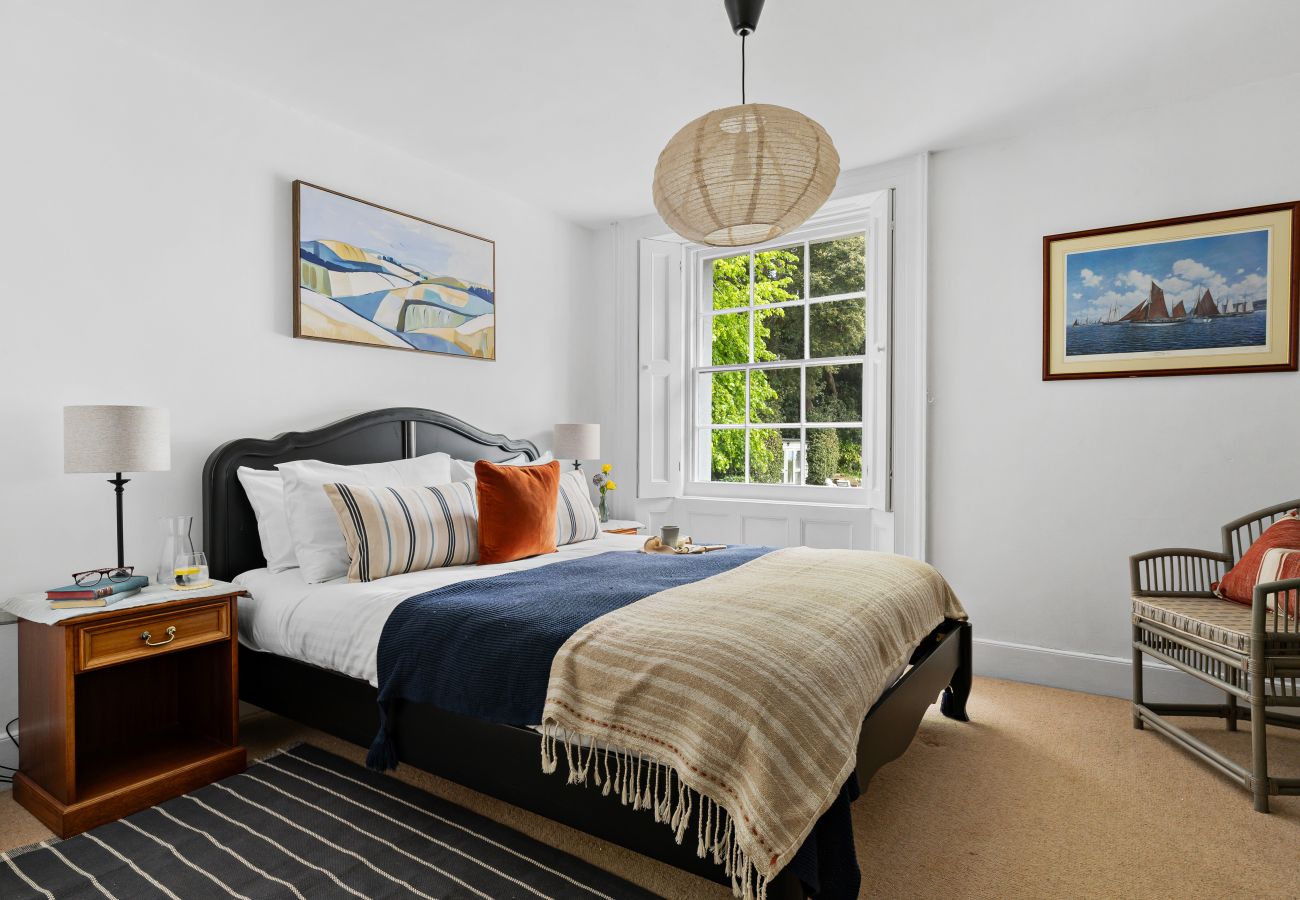 House in Torquay - Lantern House - Historic Coastal Retreat with Hot tub, Sea Views & Garden
