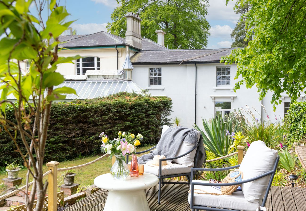 House in Torquay - Lantern House - Historic Coastal Retreat with Hot tub, Sea Views & Garden