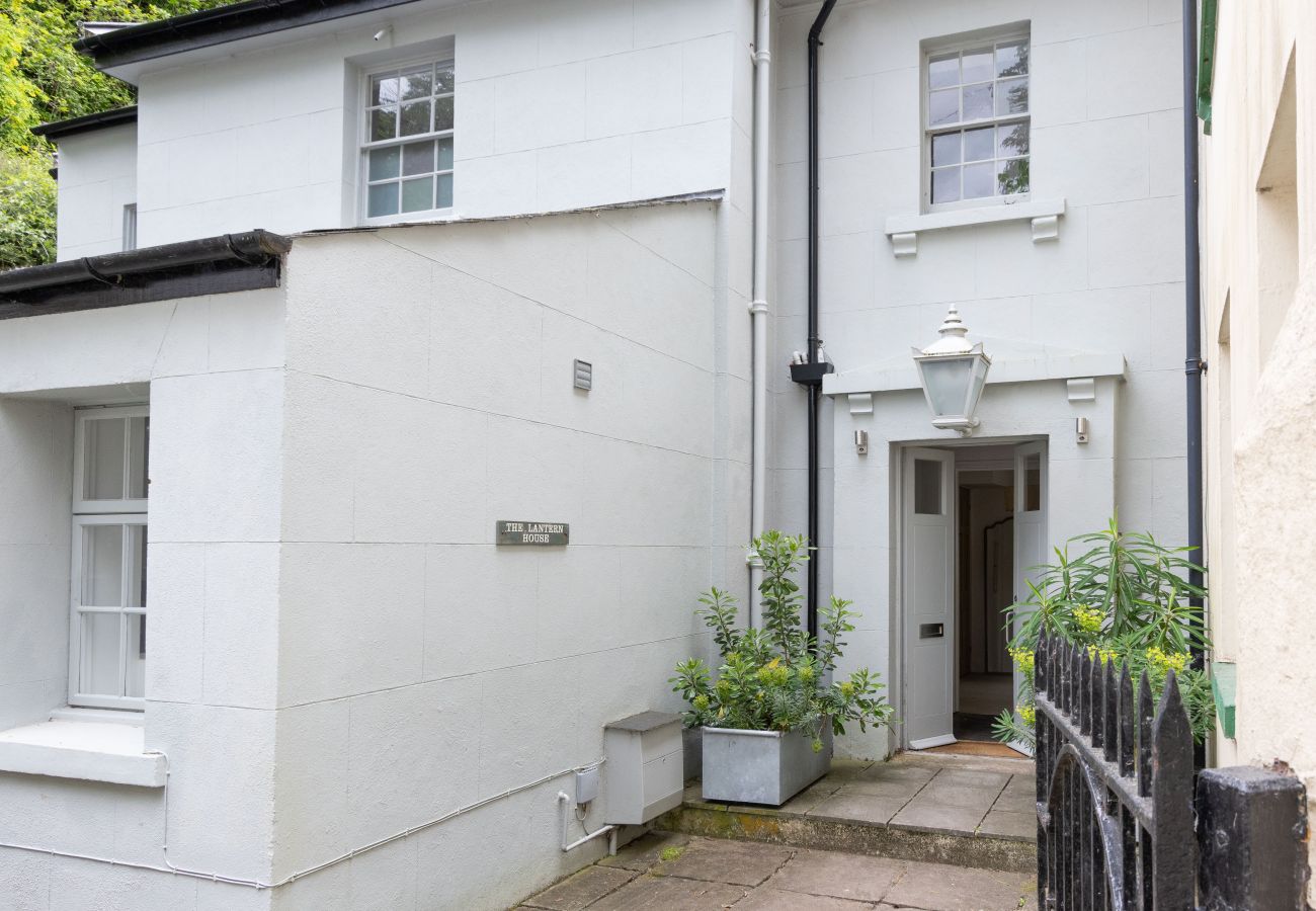 House in Torquay - Lantern House - Historic Coastal Retreat with Hot tub, Sea Views & Garden
