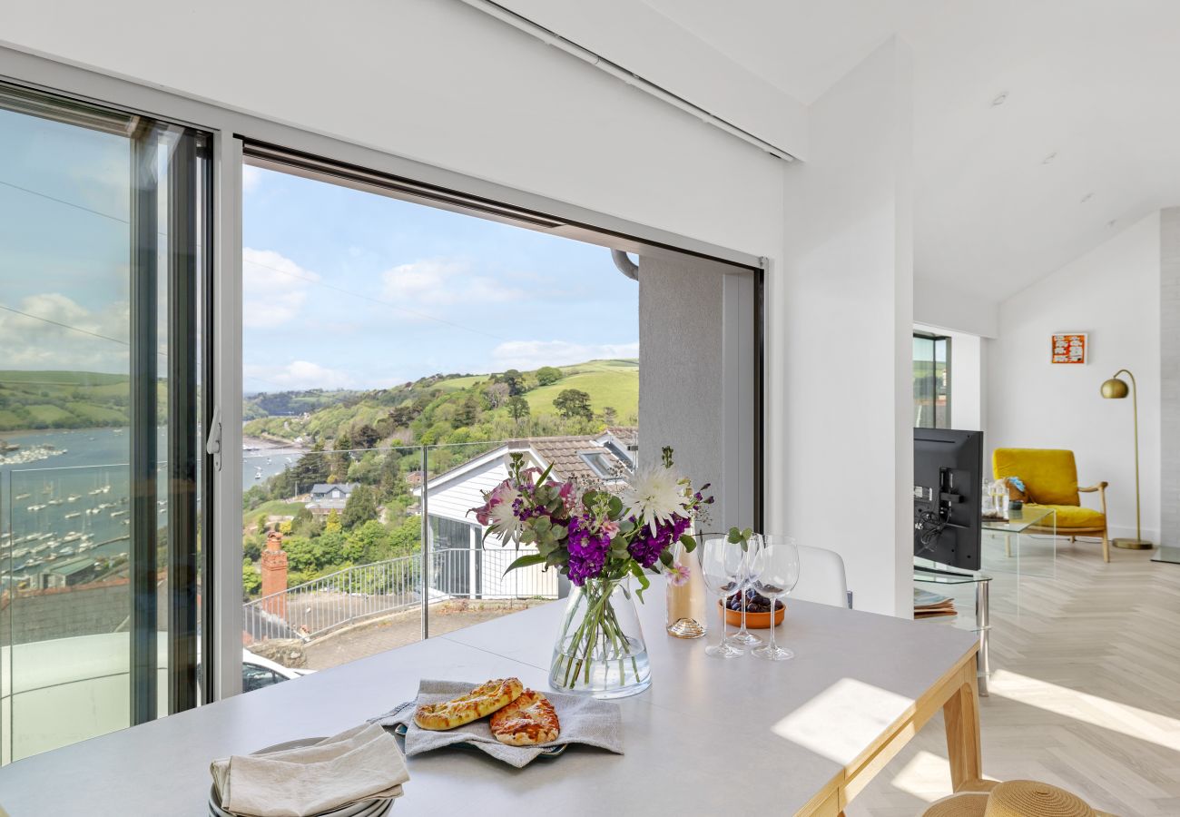 House in Kingswear - The Bridge - Architect Designed Luxury with Panoramic River Dart Views