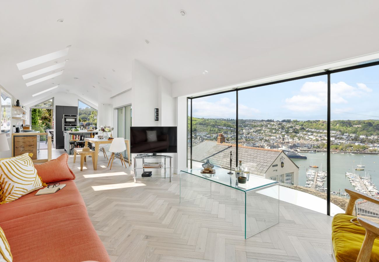 House in Kingswear - The Bridge - Architect Designed Luxury with Panoramic River Dart Views