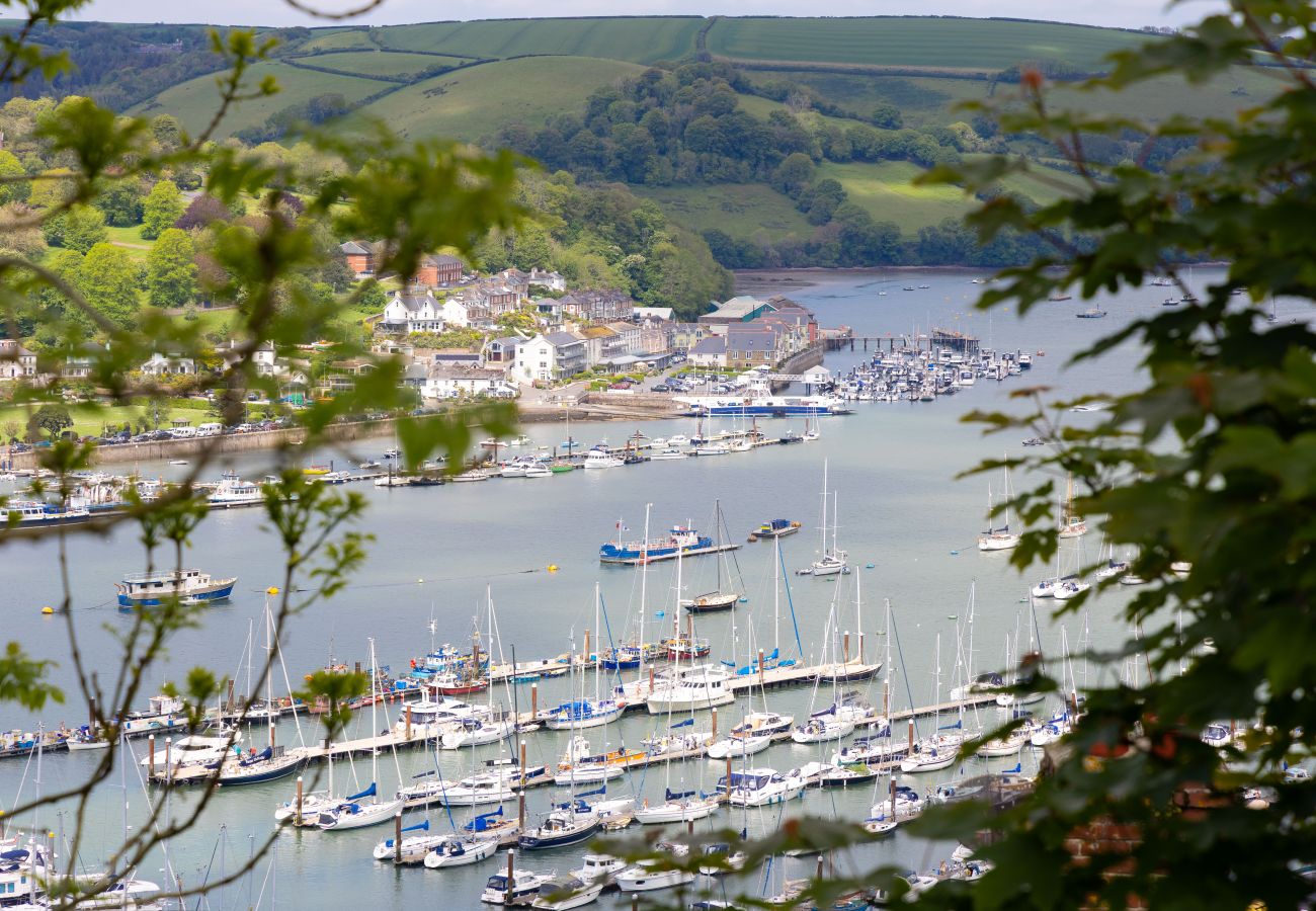 House in Kingswear - The Bridge - Architect Designed Luxury with Panoramic River Dart Views