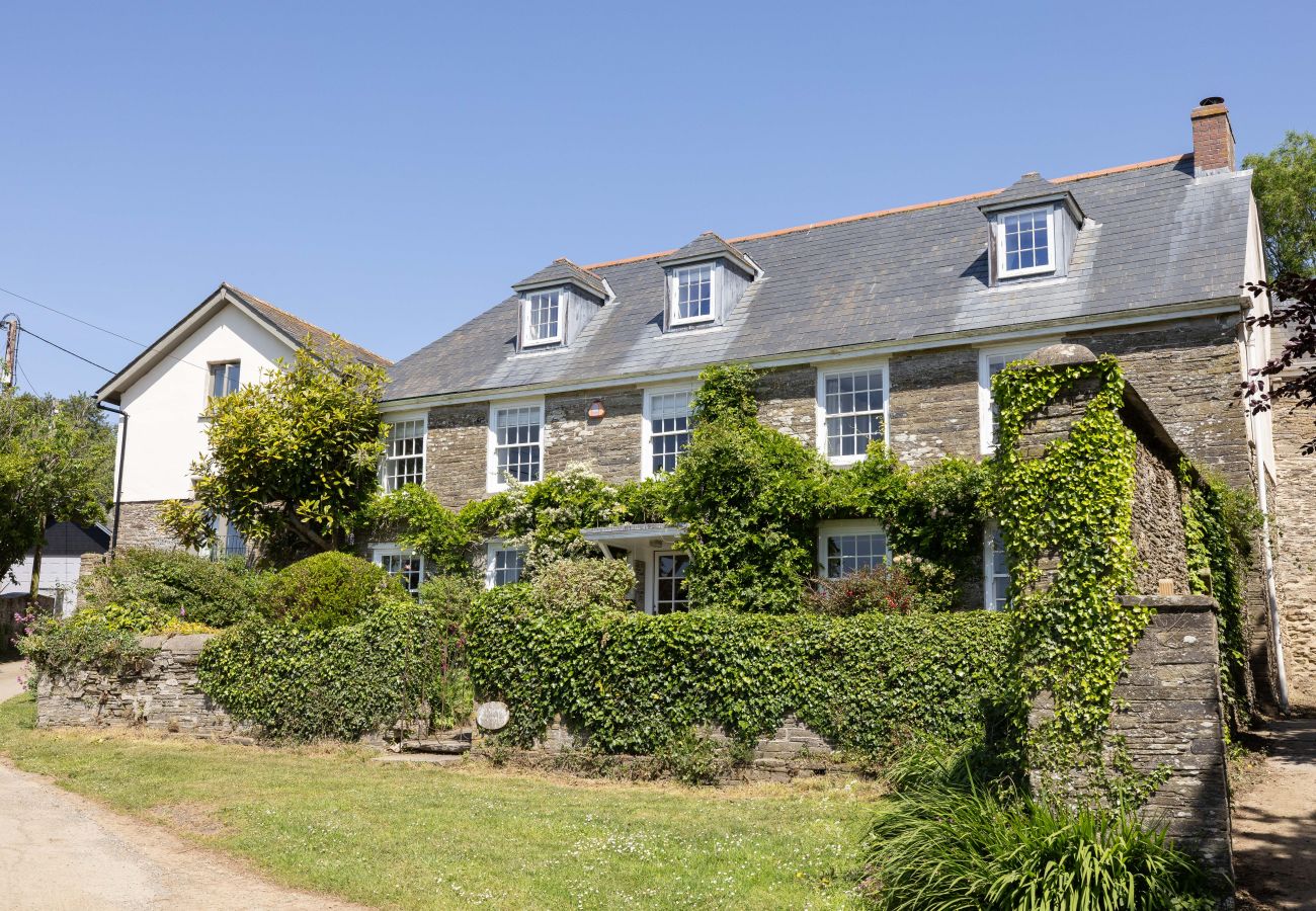 Country house in Kingsbridge - Lower Easton Farmhouse: Near Kingsbridge, a beautifully restored Grade II countryside retreat