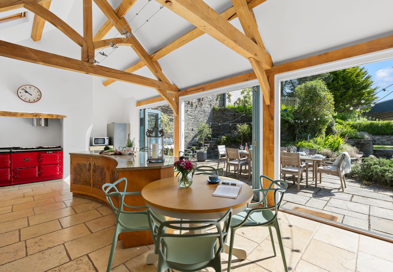 Country house in Kingsbridge - Lower Easton Farmhouse: Near Kingsbridge, a beautifully restored Grade II countryside retreat