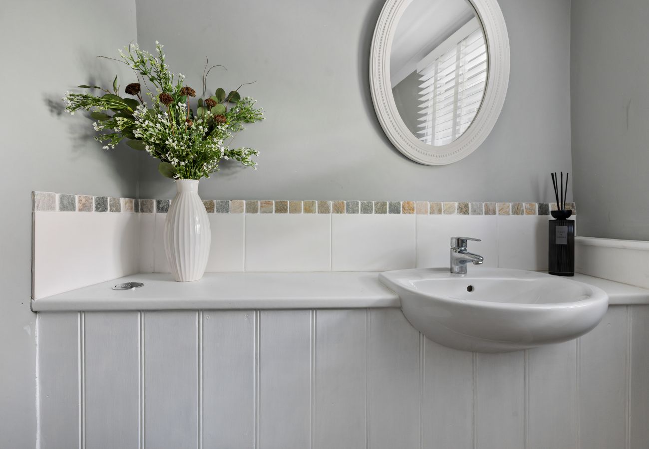 Country house in Kingsbridge - Lower Easton Farmhouse: Near Kingsbridge, a beautifully restored Grade II countryside retreat