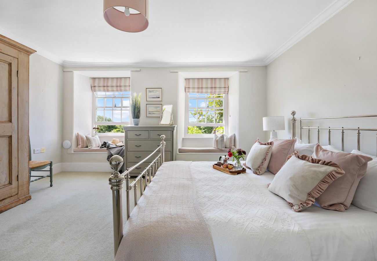 Country house in Kingsbridge - Lower Easton Farmhouse: Near Kingsbridge, a beautifully restored Grade II countryside retreat