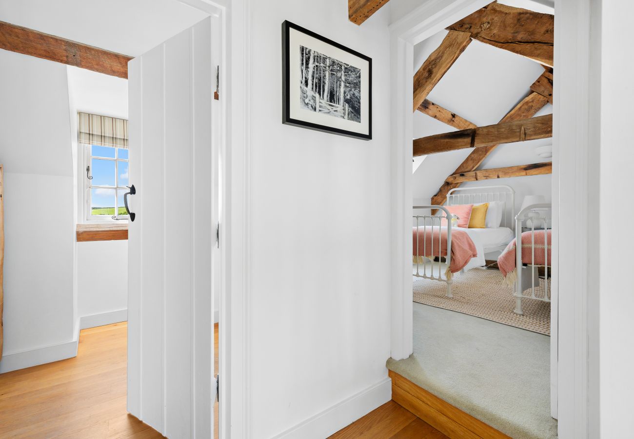 Country house in Kingsbridge - Lower Easton Farmhouse: Near Kingsbridge, a beautifully restored Grade II countryside retreat