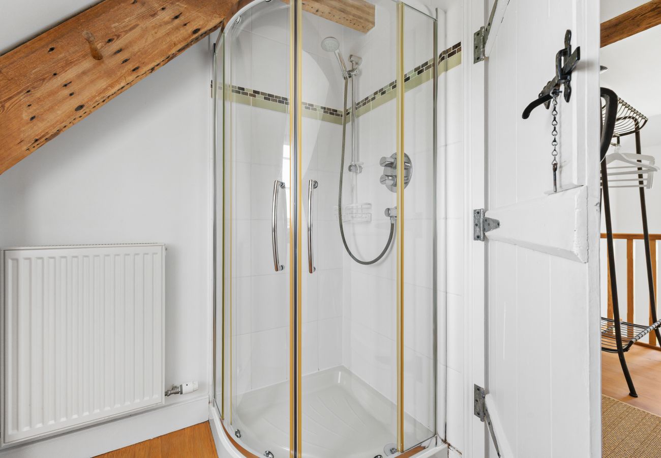 Country house in Kingsbridge - Lower Easton Farmhouse: Near Kingsbridge, a beautifully restored Grade II countryside retreat