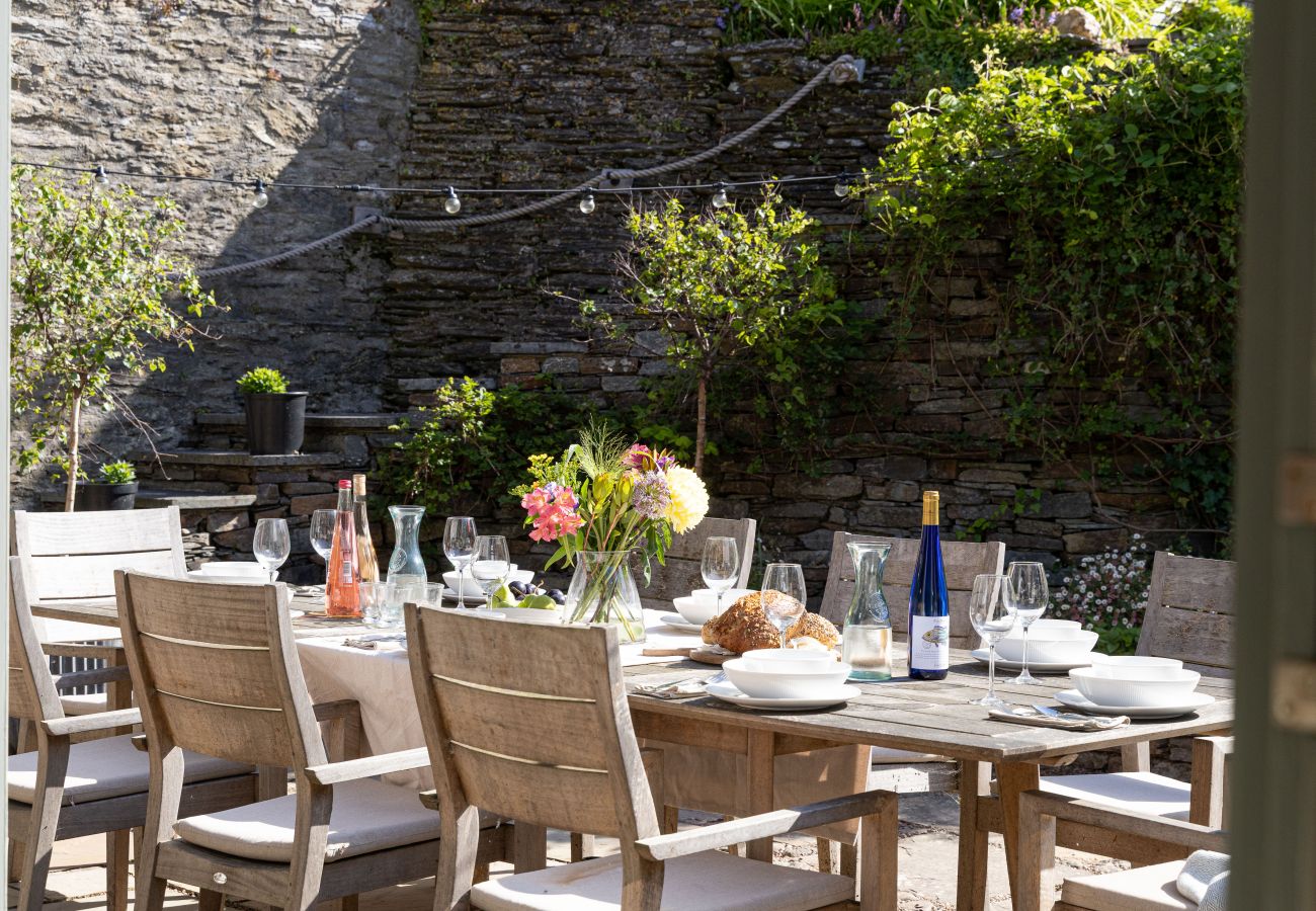 Country house in Kingsbridge - Lower Easton Farmhouse: Near Kingsbridge, a beautifully restored Grade II countryside retreat