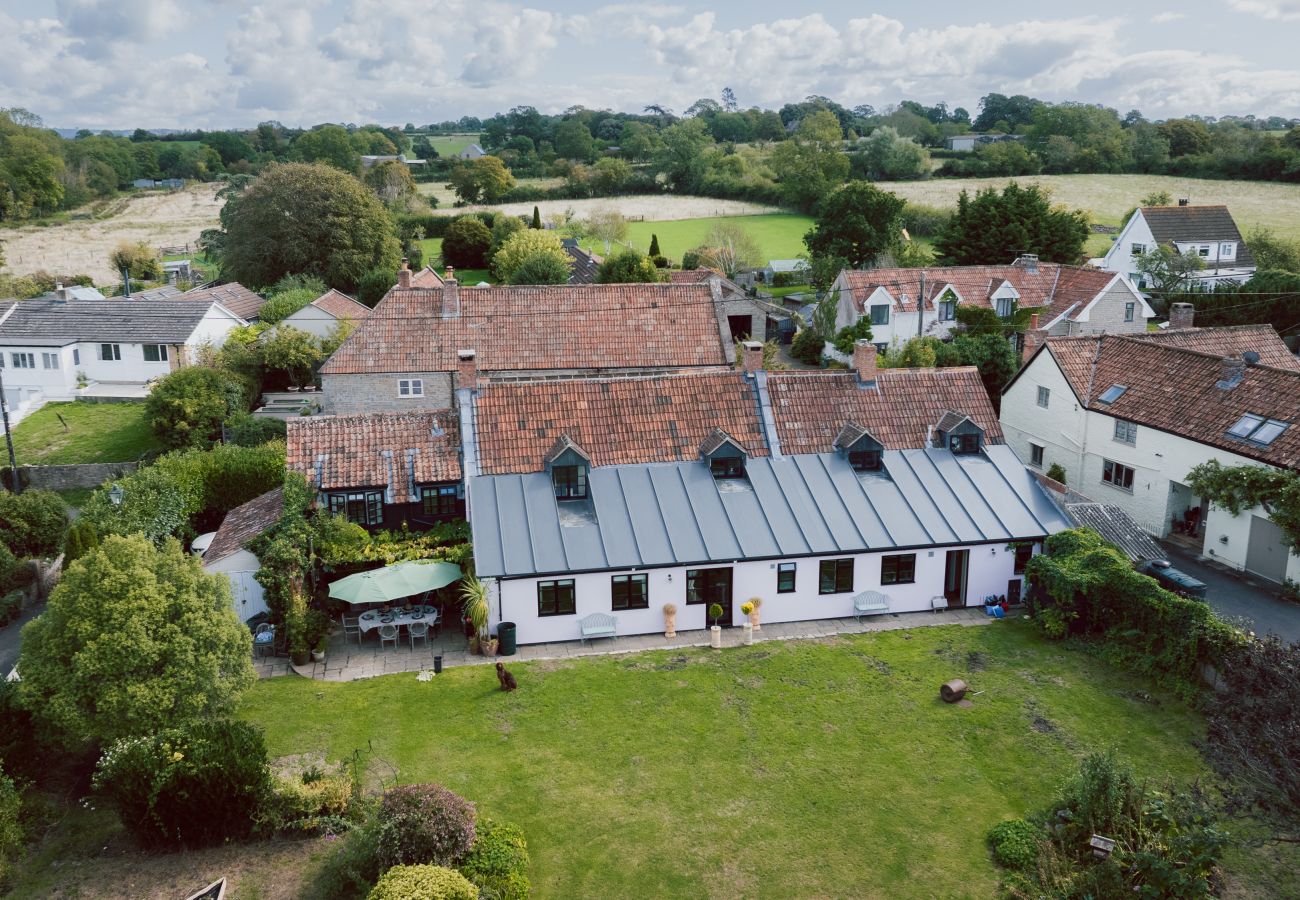 House in Badgworth - Belstone Cottage - A Luxurious Countryside Retreat with Private Pool and Tennis Court