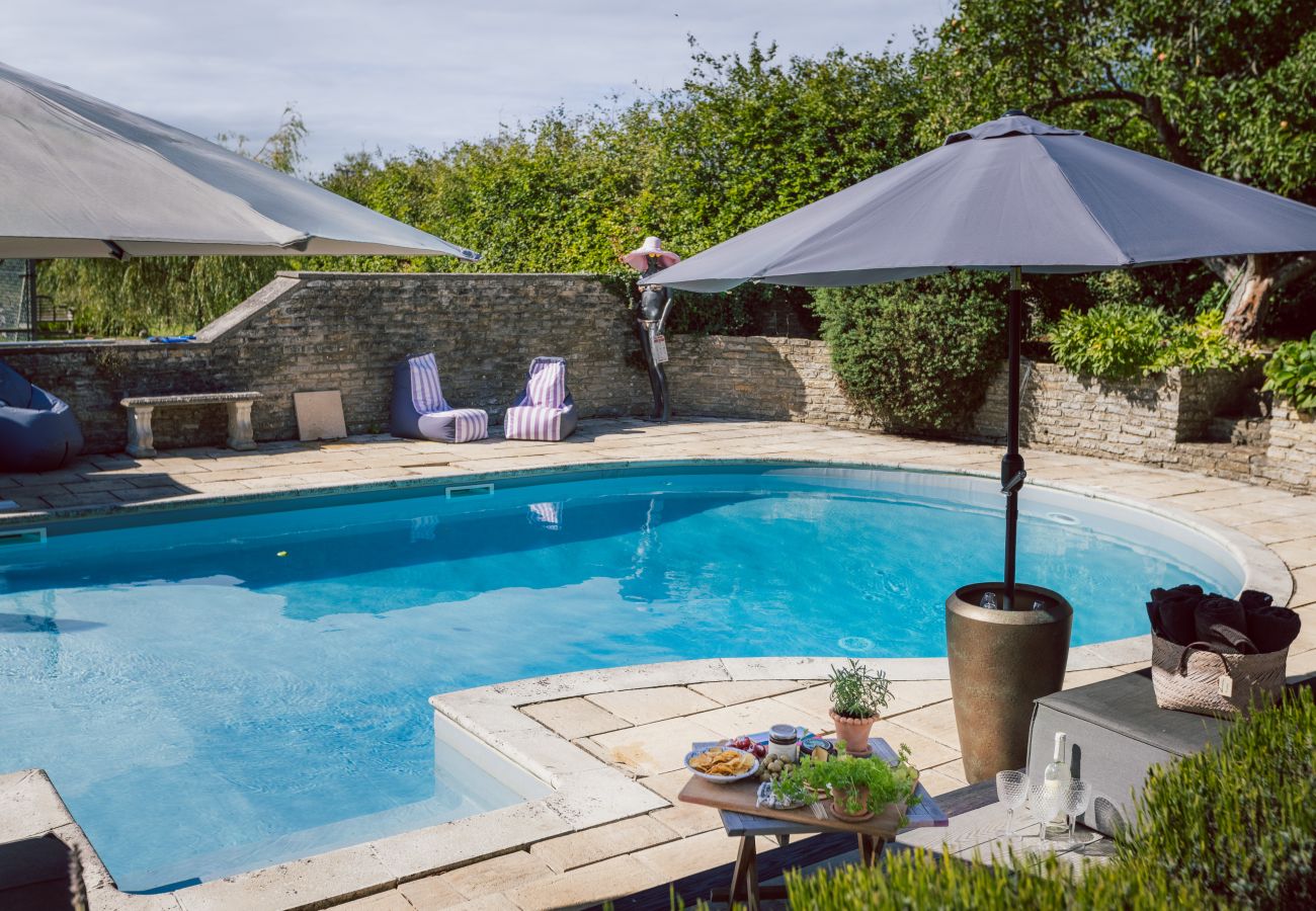 House in Badgworth - Belstone Cottage - A Luxurious Countryside Retreat with Private Pool and Tennis Court