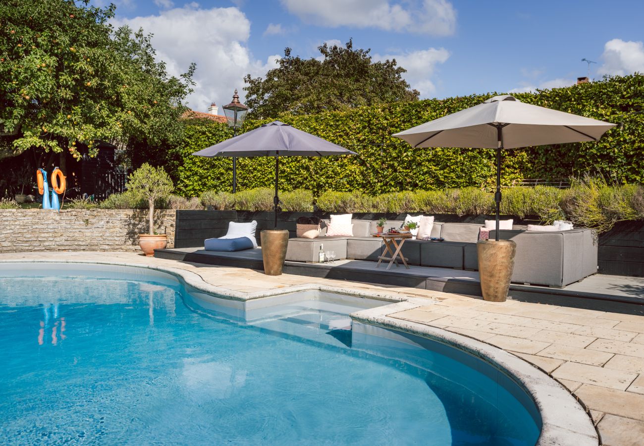 House in Badgworth - Belstone Cottage - A Luxurious Countryside Retreat with Private Pool and Tennis Court