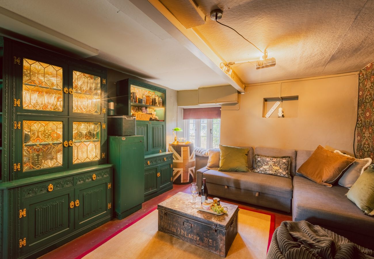House in Badgworth - Belstone Cottage - A Luxurious Countryside Retreat with Private Pool and Tennis Court