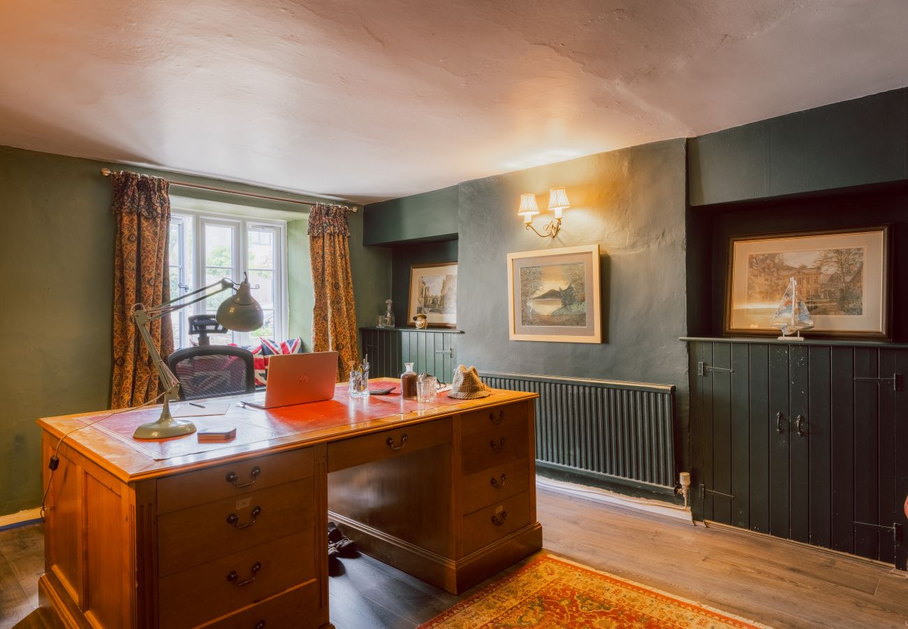 House in Badgworth - Belstone Cottage - A Luxurious Countryside Retreat with Private Pool and Tennis Court