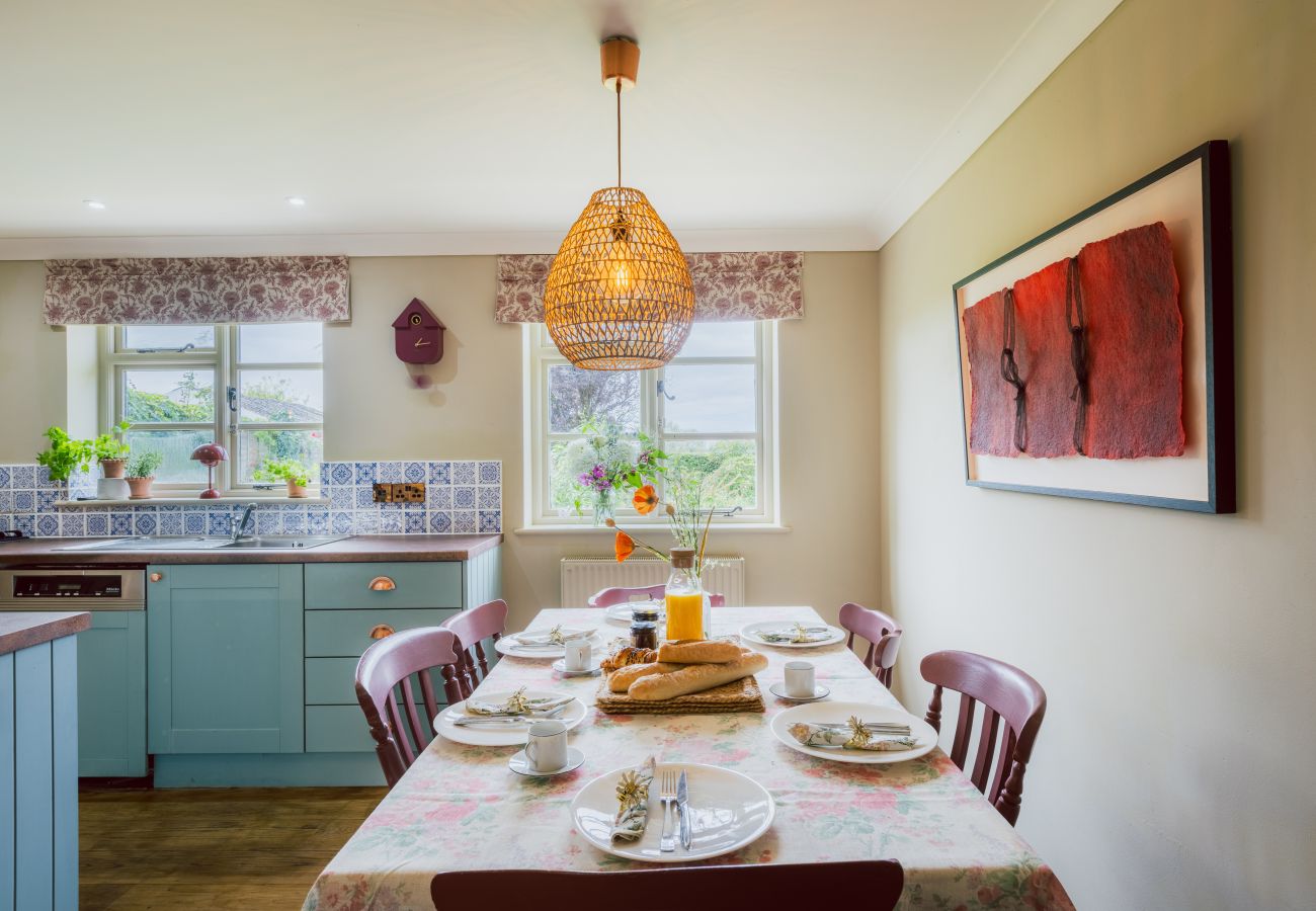 House in Badgworth - Belstone Cottage - A Luxurious Countryside Retreat with Private Pool and Tennis Court
