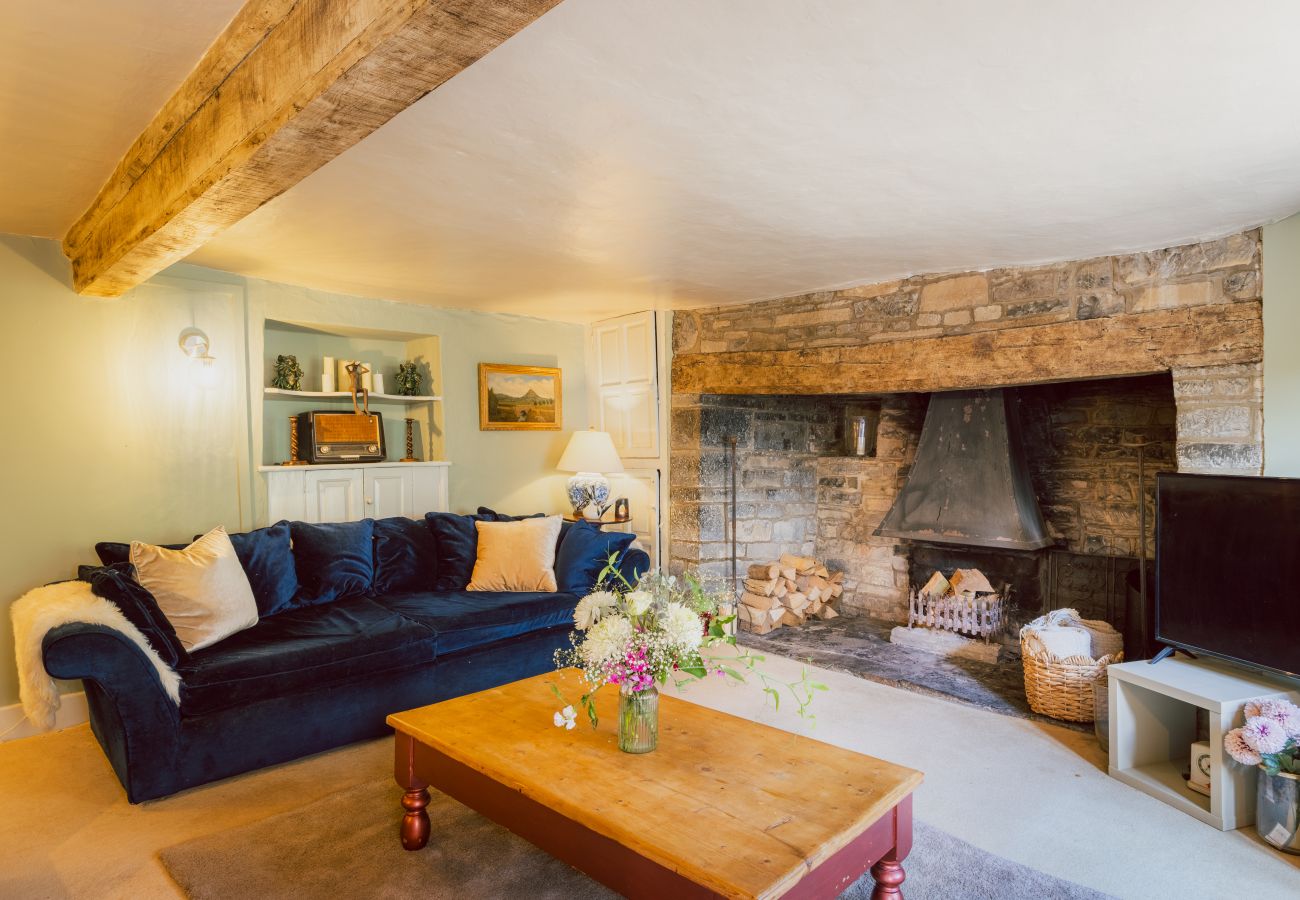 House in Badgworth - Belstone Cottage - A Luxurious Countryside Retreat with Private Pool and Tennis Court
