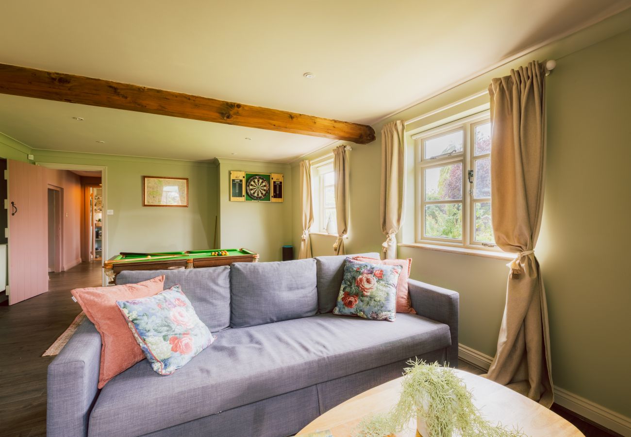 House in Badgworth - Belstone Cottage - A Luxurious Countryside Retreat with Private Pool and Tennis Court