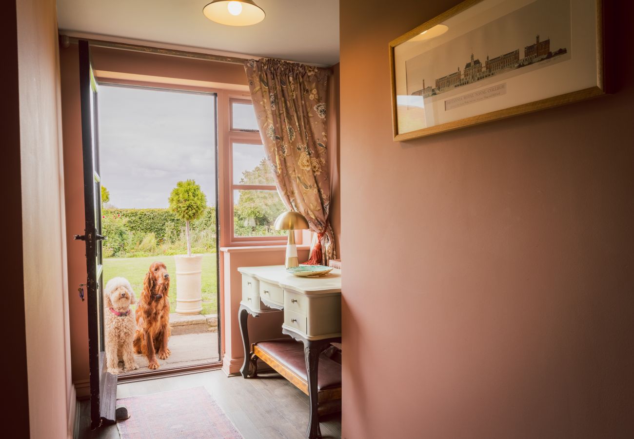 House in Badgworth - Belstone Cottage - A Luxurious Countryside Retreat with Private Pool and Tennis Court