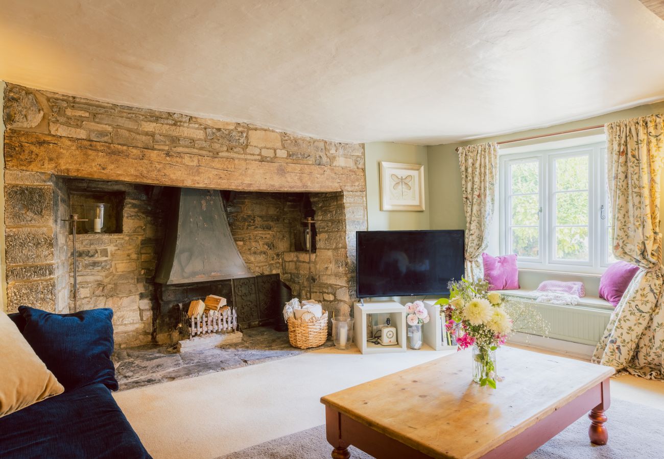 House in Badgworth - Belstone Cottage - A Luxurious Countryside Retreat with Private Pool and Tennis Court