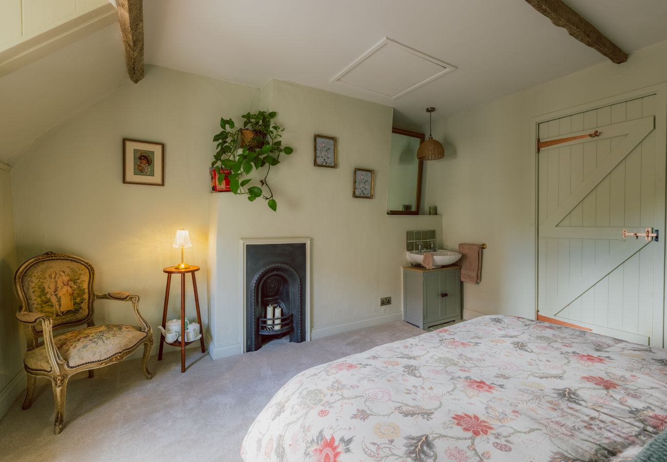 House in Badgworth - Belstone Cottage - A Luxurious Countryside Retreat with Private Pool and Tennis Court