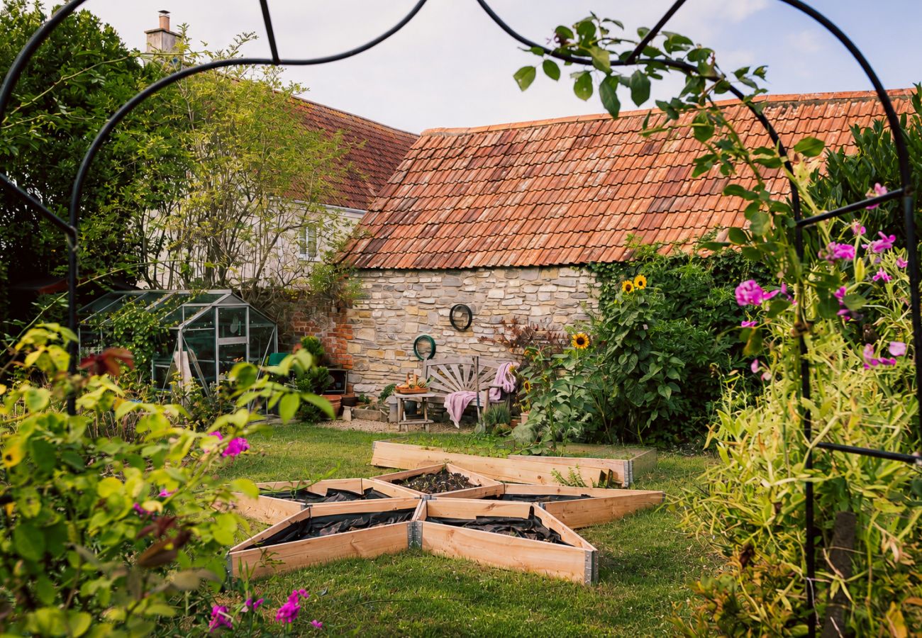 House in Badgworth - Belstone Cottage - A Luxurious Countryside Retreat with Private Pool and Tennis Court