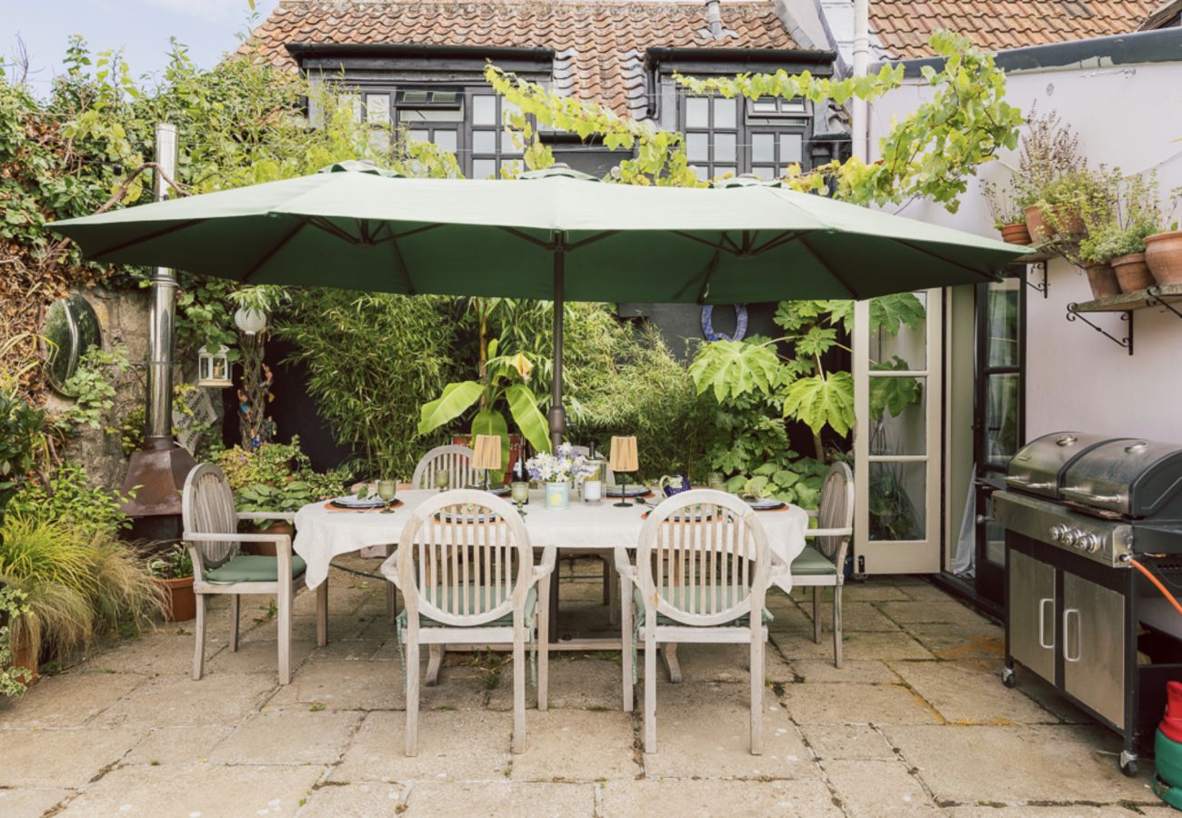 House in Badgworth - Belstone Cottage - A Luxurious Countryside Retreat with Private Pool and Tennis Court